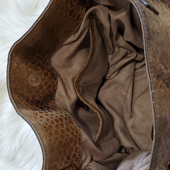 Michael purse, wallet and dust bag - Picture 9 of 14